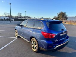 2017 Nissan Pathfinder SL